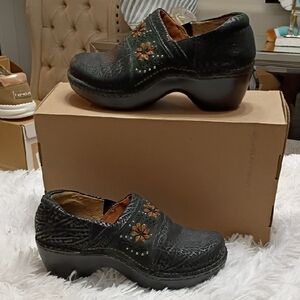 Ariat Work Wear Women's Black Leather Floral Pattern Comfort Clogs Size 8